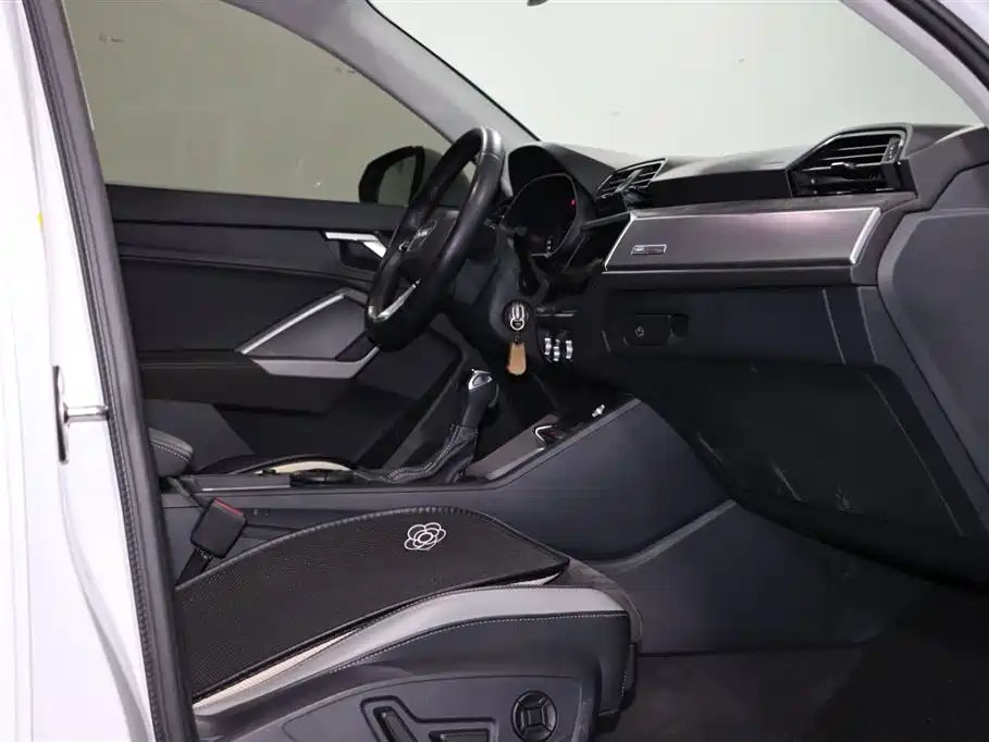 Audi Q3 2021