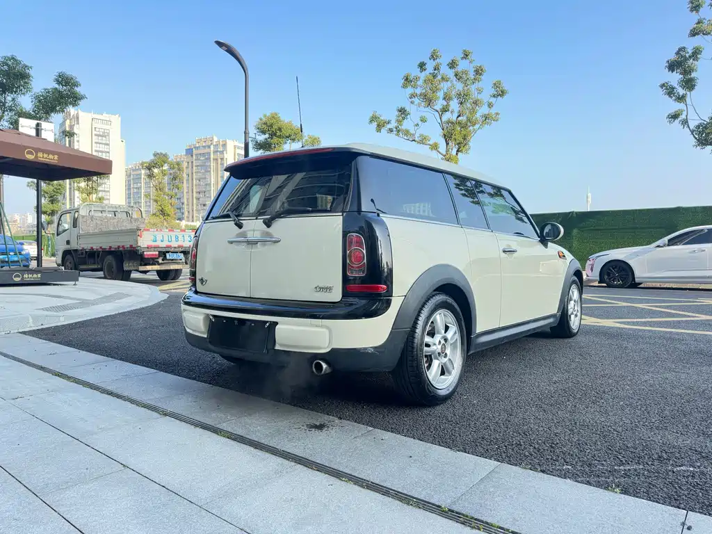 MINI Clubman 2014