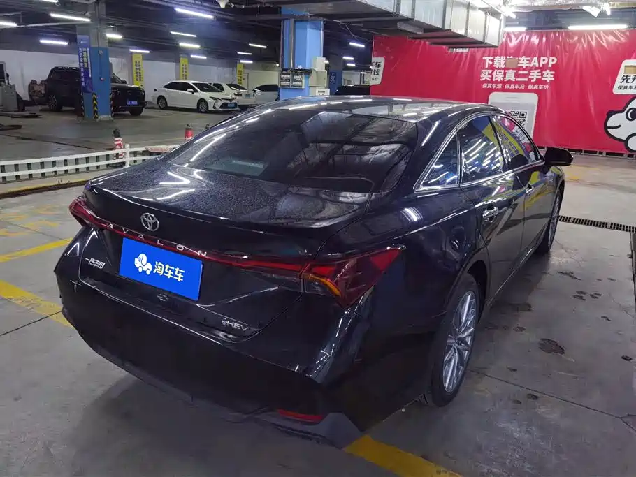 Toyota Avalon 2021