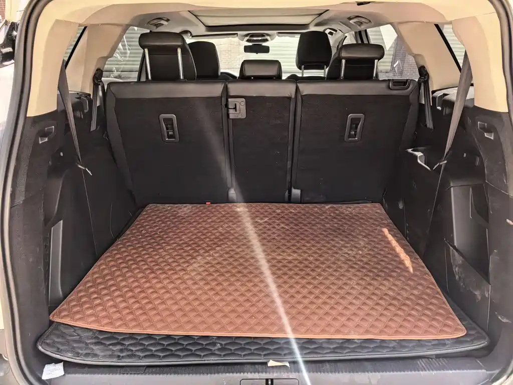 Peugeot 5008 2022 — фото 15