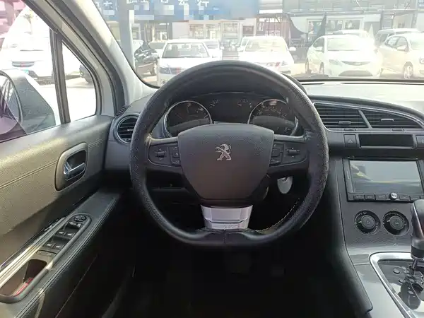 Peugeot 3008 2016