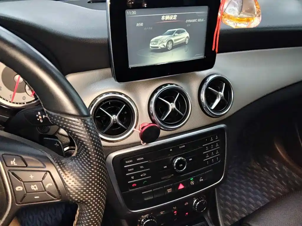 Mercedes-Benz GLA 2016 — фото 13