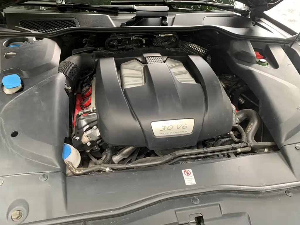 Porsche Cayenne 2015 — фото 21