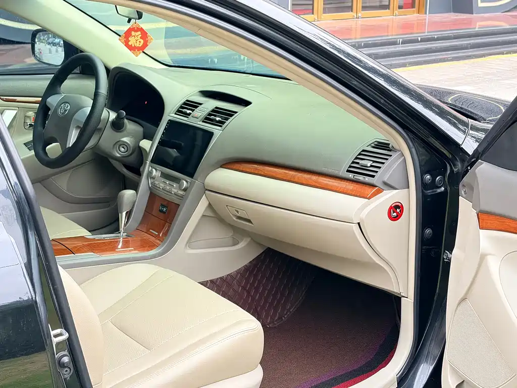 Toyota Camry 2014