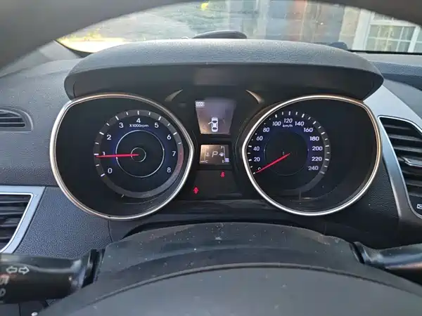 Hyundai Elantra Langdong 2016