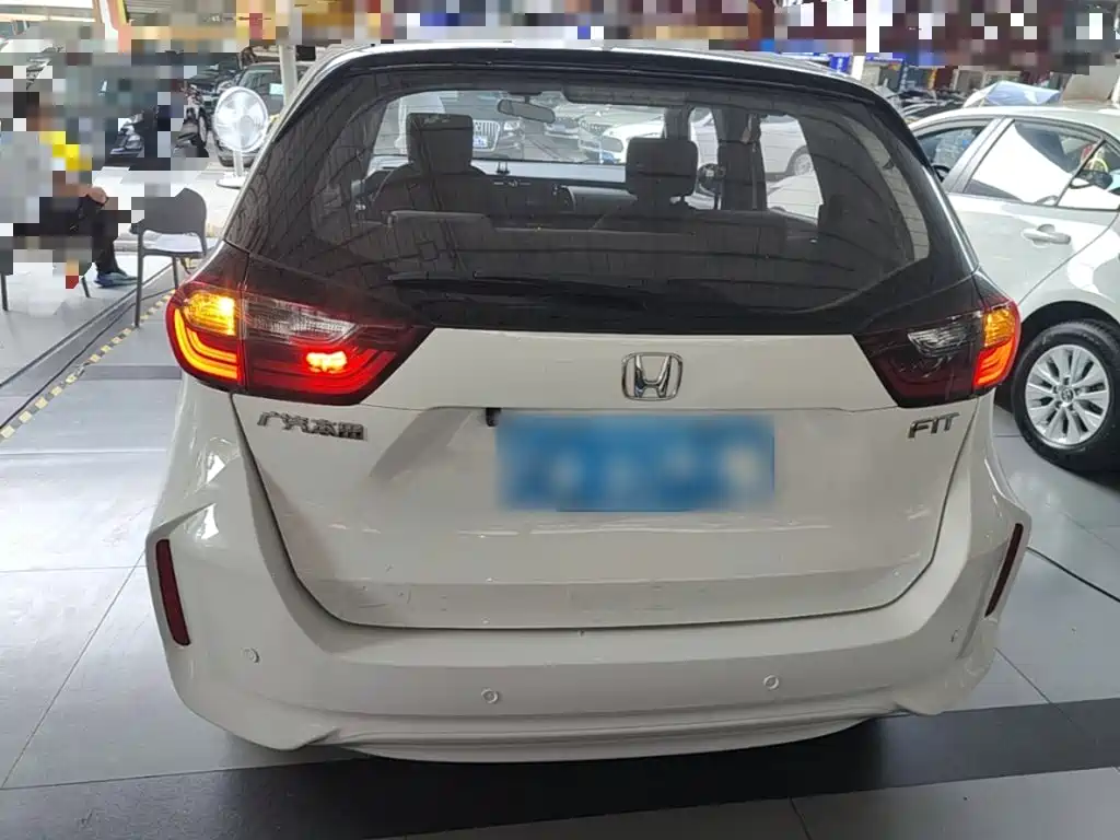 Honda Fit 2023 — фото 6