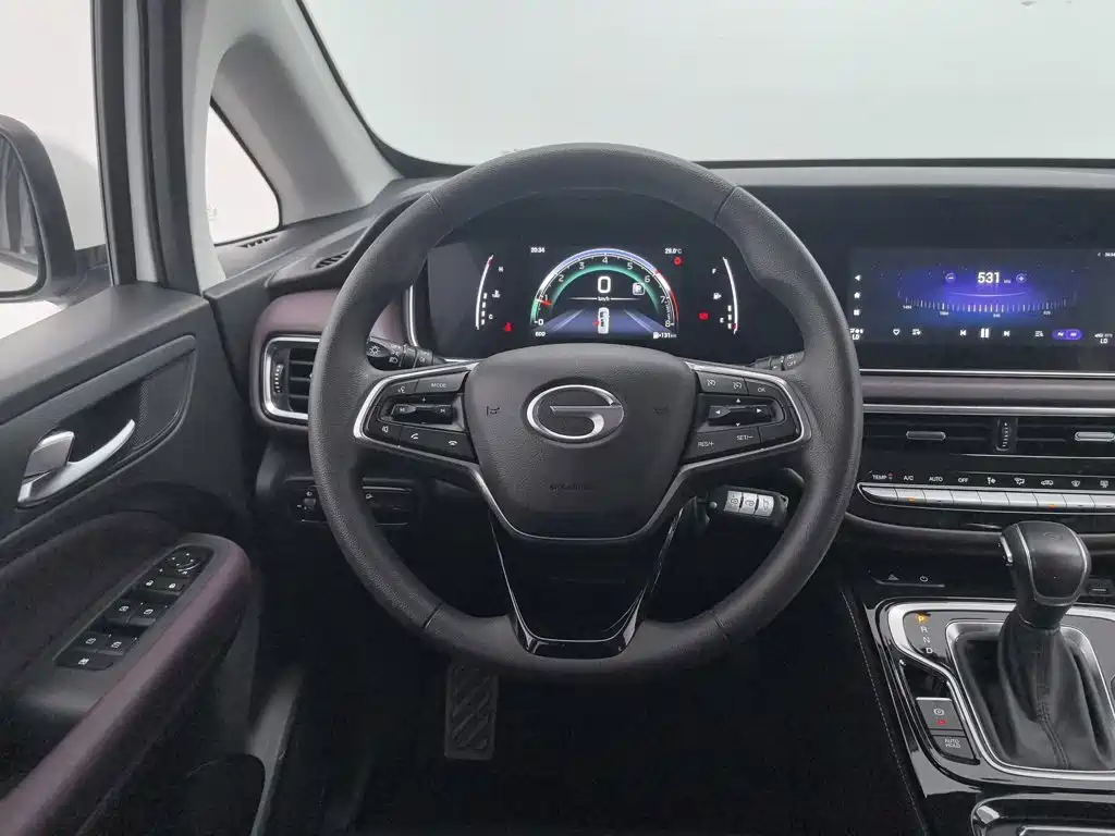 GAC Trumpchi M6 2023 — фото 11