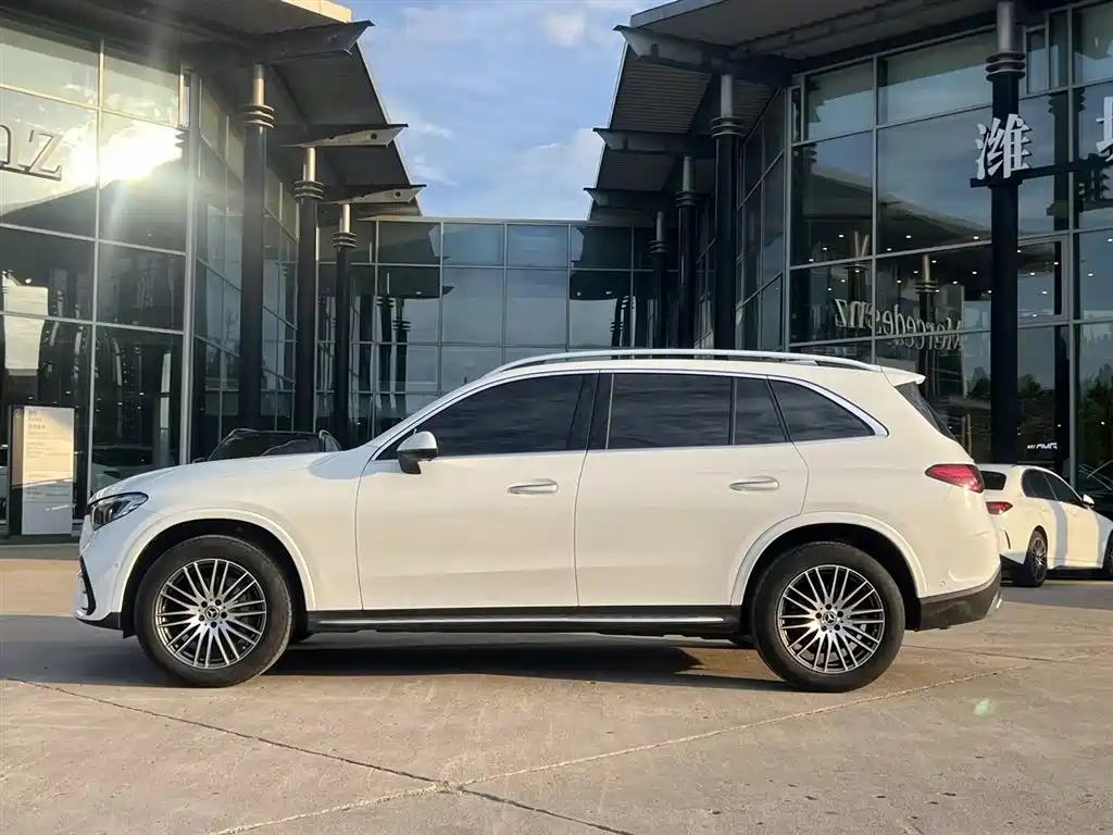 Mercedes-Benz GLC 2024