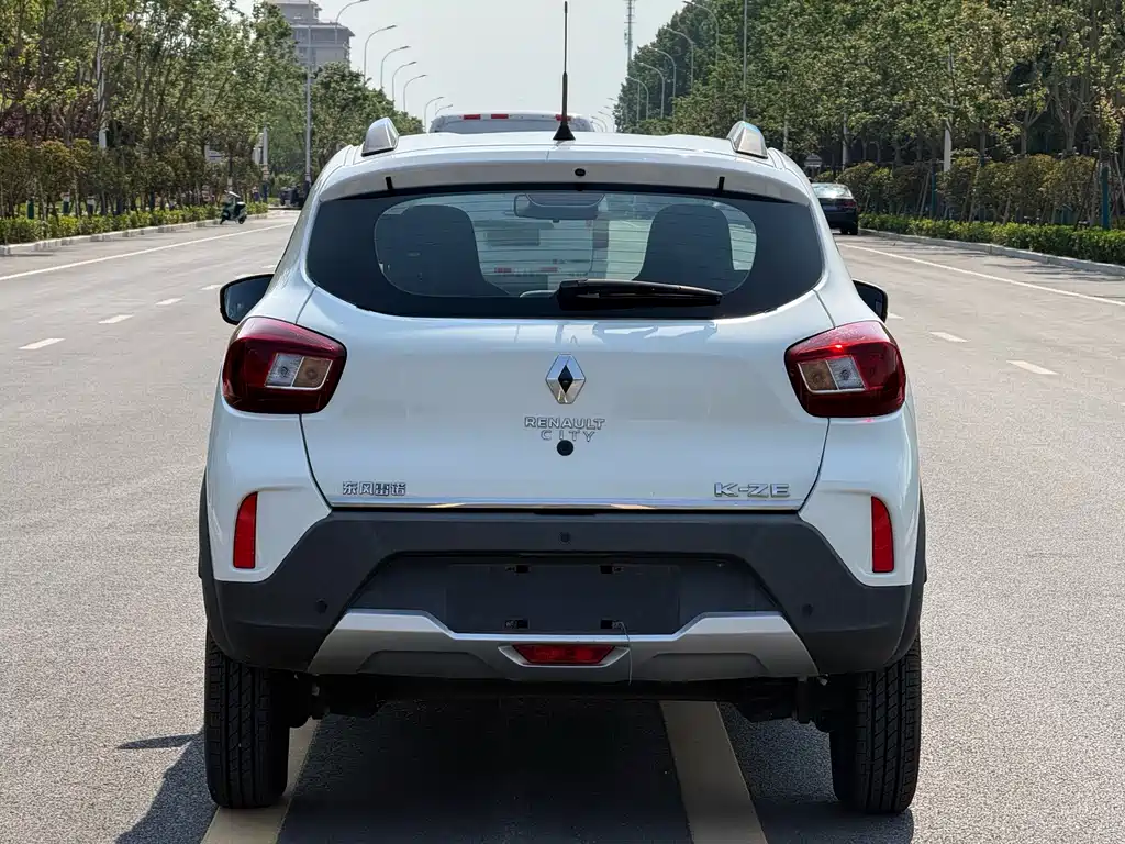 Renault Eno 2020 — фото 5