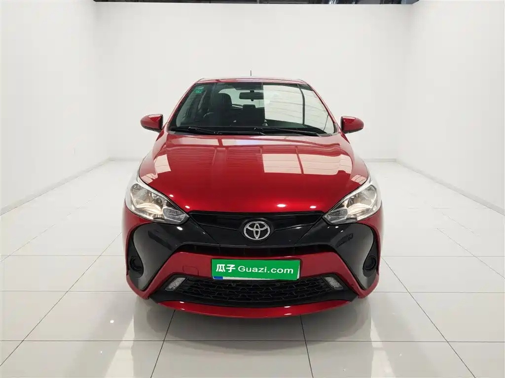 Toyota Yaris L 2017 — фото 3