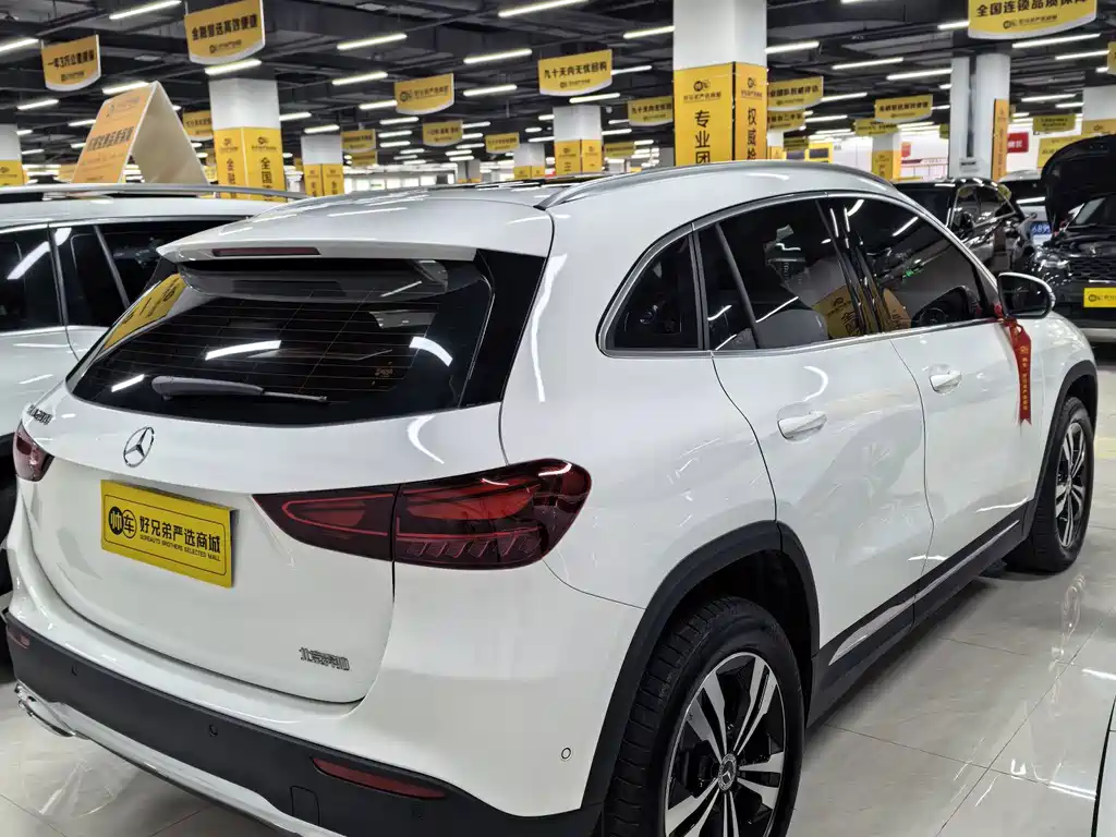 Mercedes-Benz GLA 2025 — фото 14