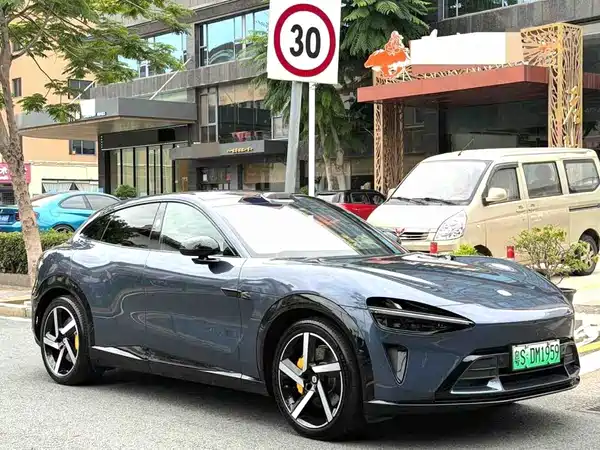 Xiaomi YU7 2025