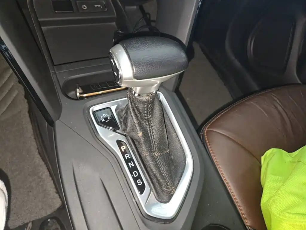 GAC Trumpchi GS4 2016 — фото 14