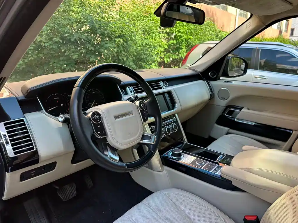 Land Rover Range Rover 2015 — фото 9