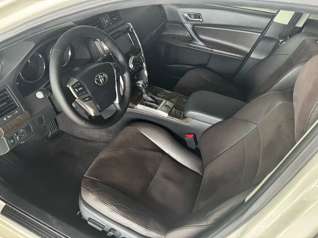 Toyota Reiz 2017