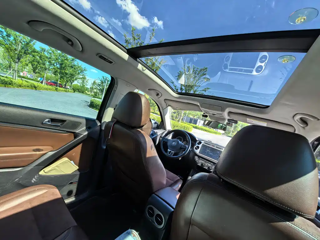 Volkswagen Tiguan 2018 — фото 12