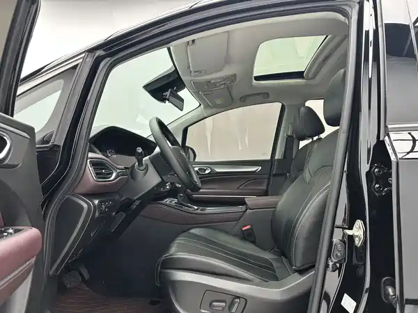 GAC Trumpchi M6 2022