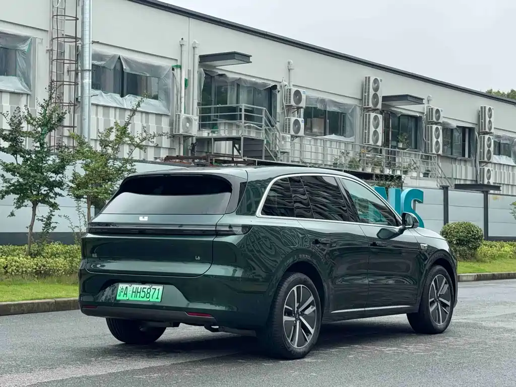 Li Auto Li L6 2025