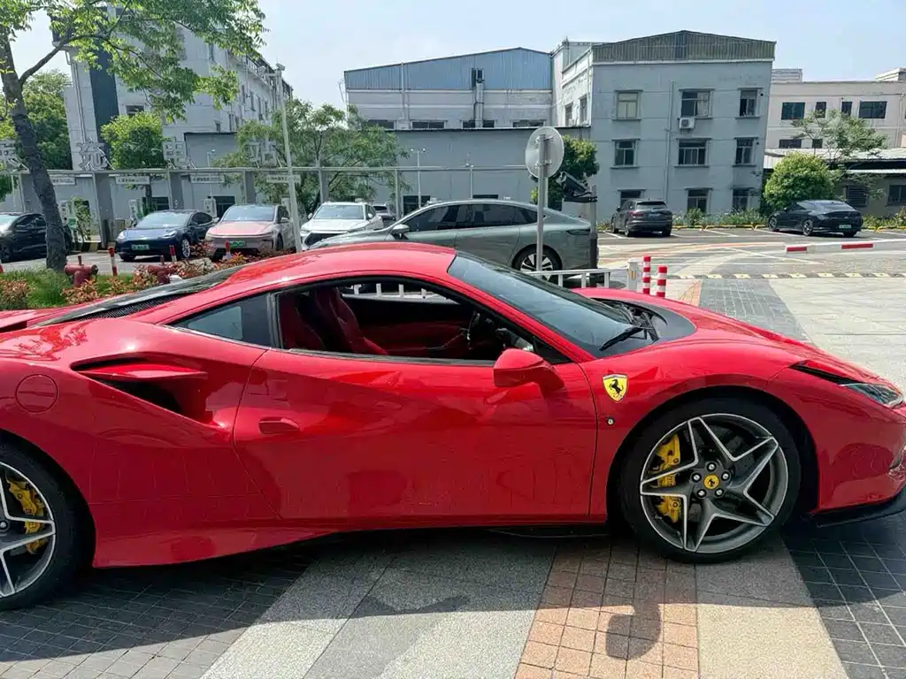 Ferrari F8 2022 — фото 5