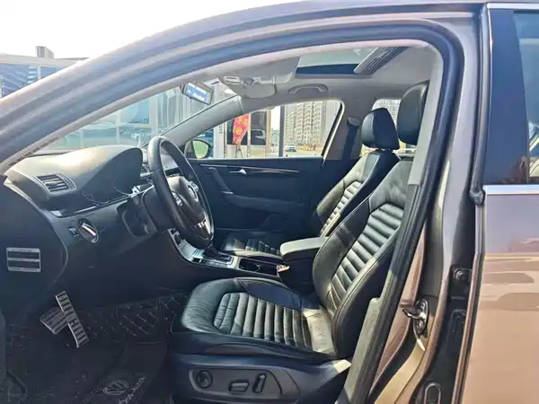 Volkswagen Magotan 2013