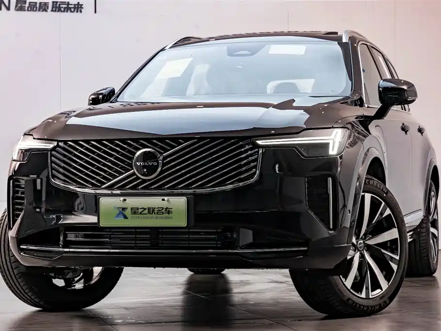 Volvo XC90 PHEV 2026 — фото 3