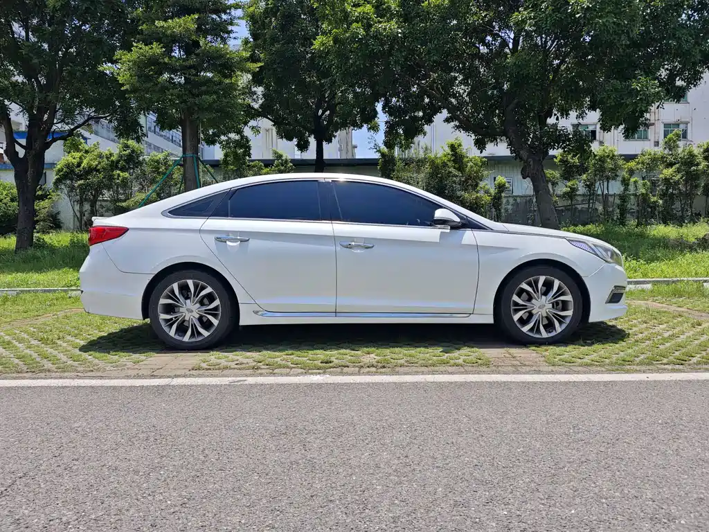 Hyundai Sonata 2016 — фото 19