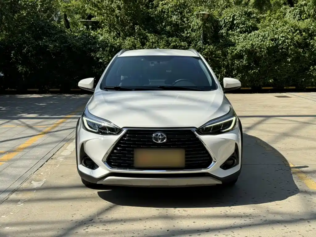 Toyota Yaris L 2022