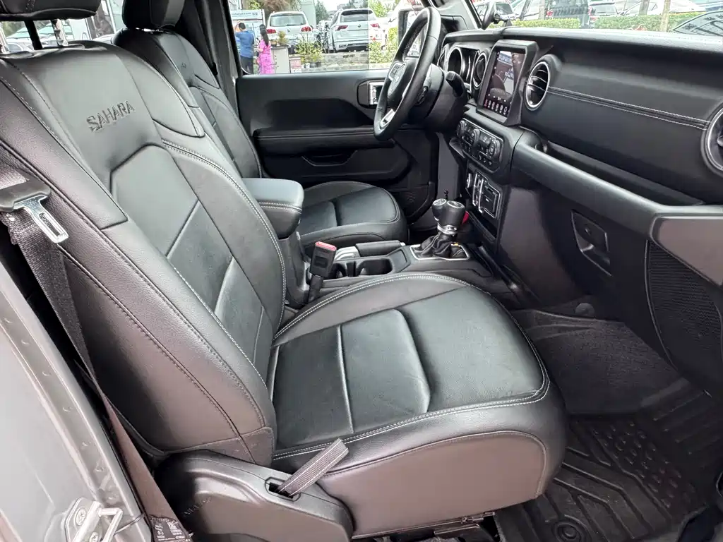 Jeep Wrangler 2019 — фото 14