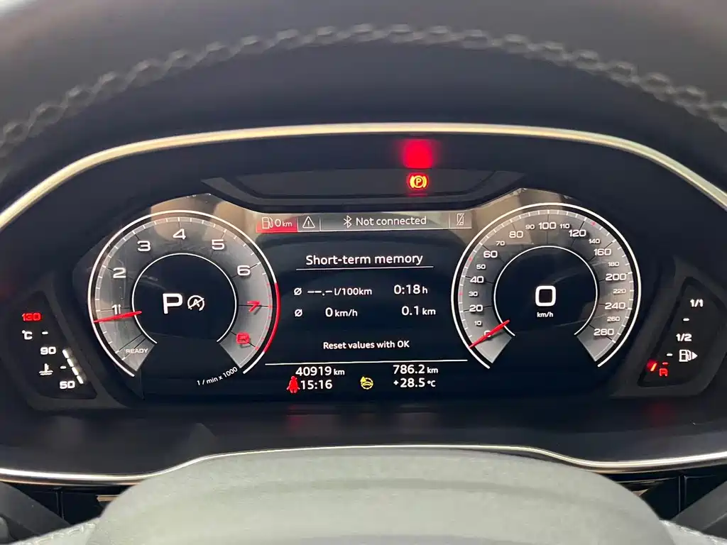 Audi Q3 2022 — фото 16