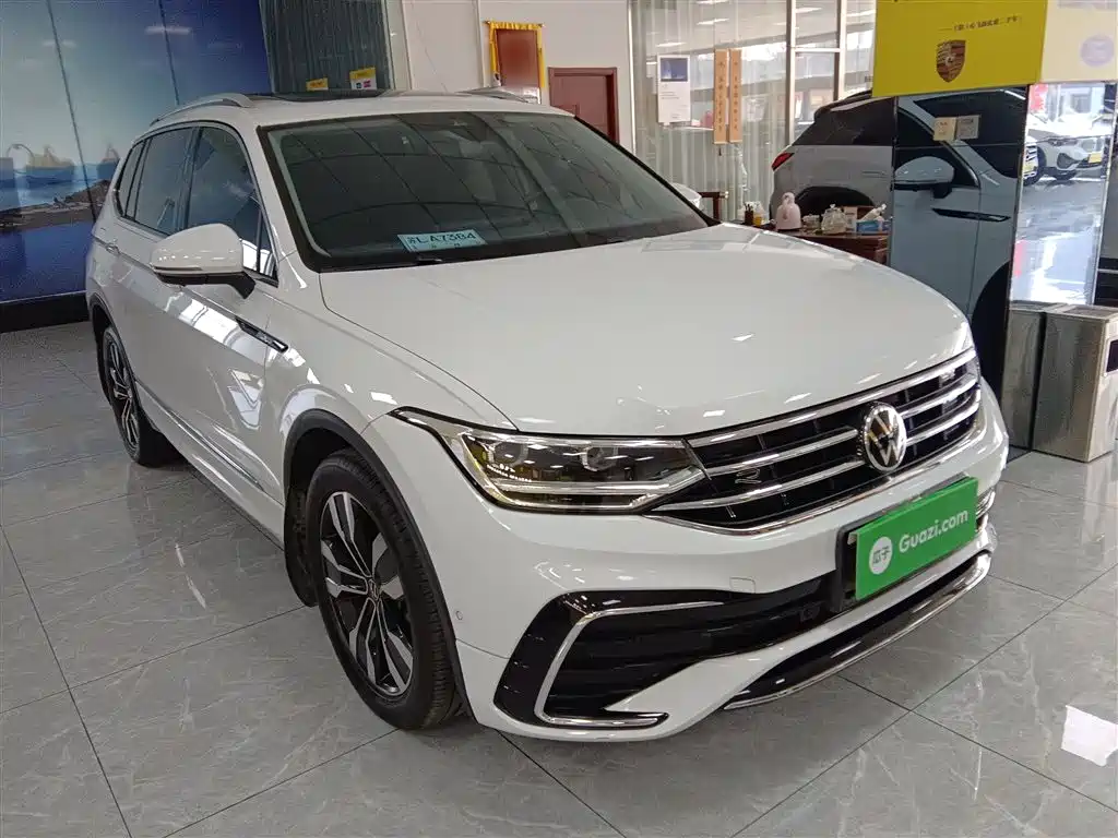 Volkswagen Tiguan L 2023 — фото 4