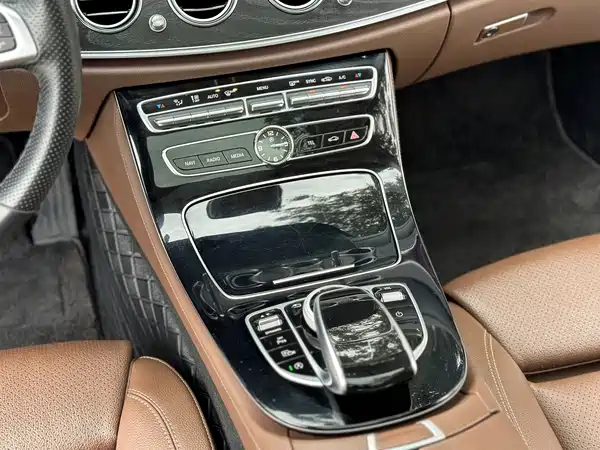 Mercedes-Benz E-Class 2016