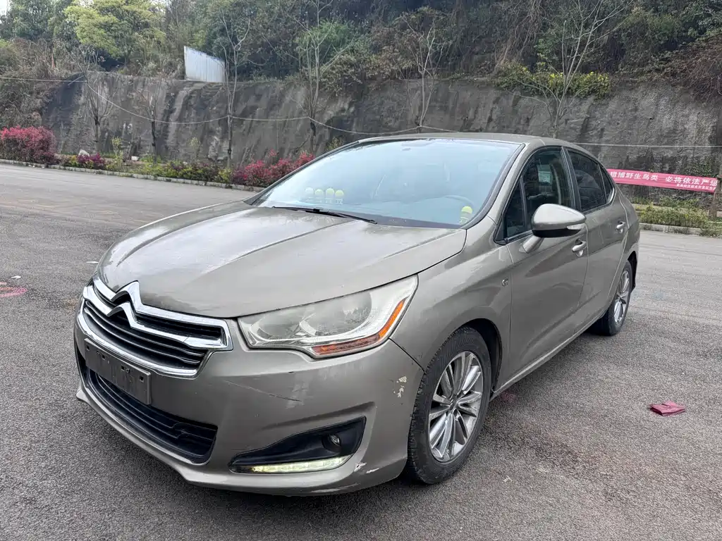 Citroen C4L 2015 — фото 1