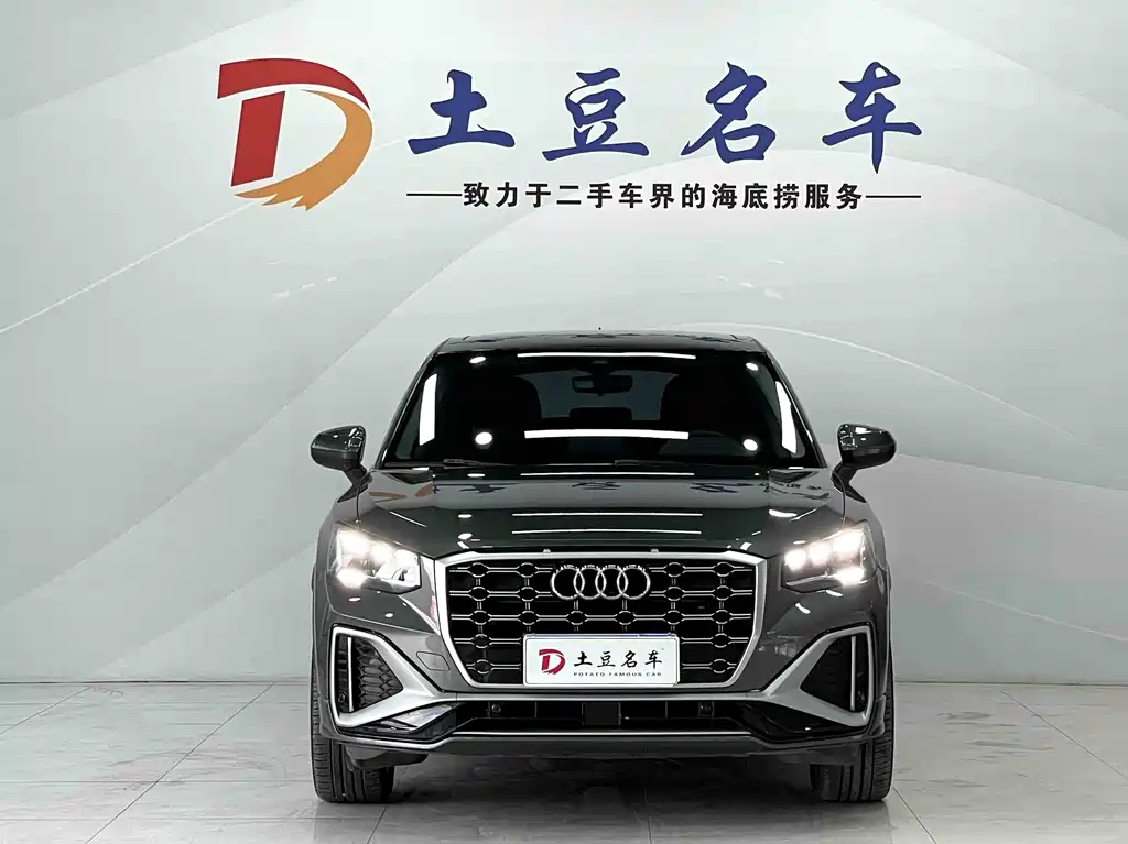 Audi Q2L 2022 — фото 2