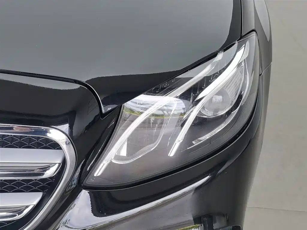 Mercedes-Benz E-Class 2017