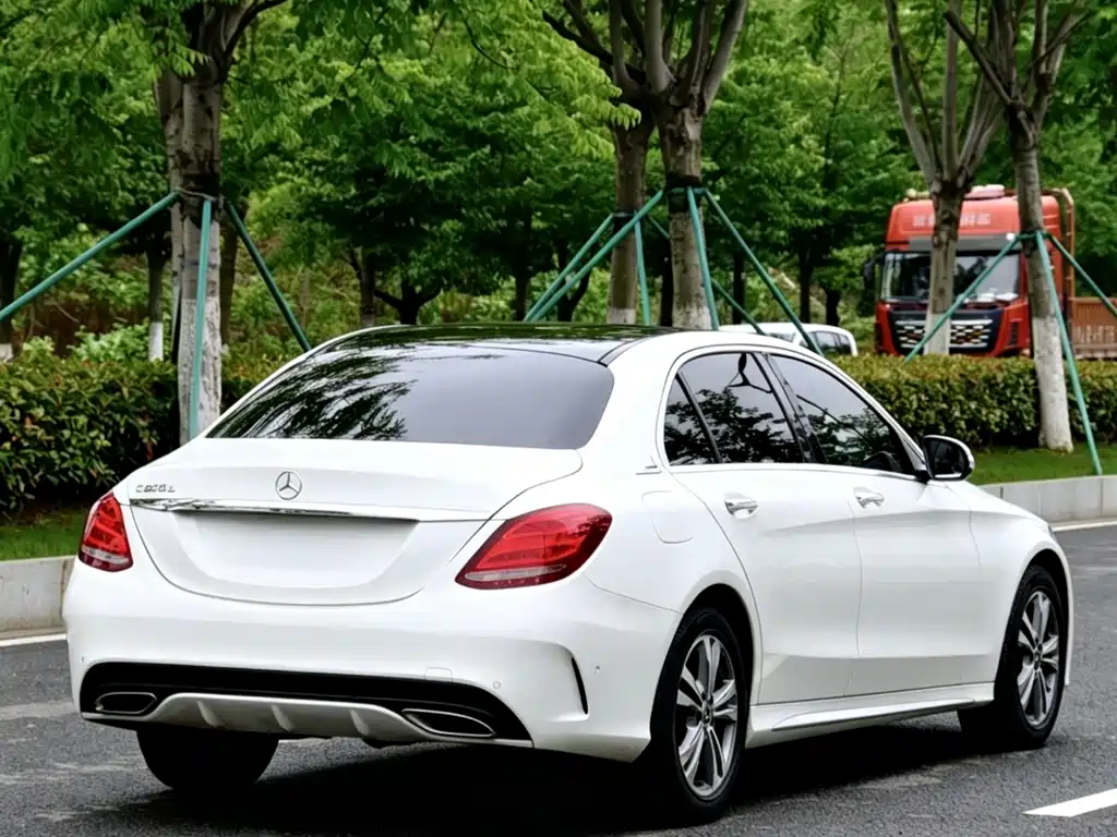 Mercedes-Benz C-Class 2017 — фото 13