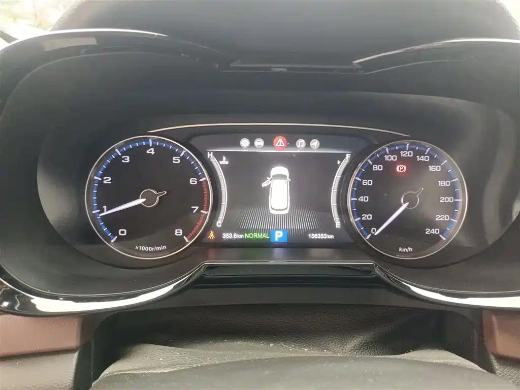 GAC Motor Trumpchi GS8 2018 — фото 12