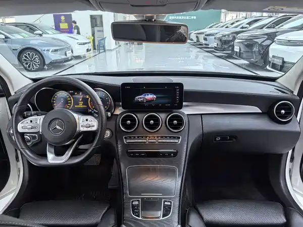 Mercedes-Benz C-Class 2020