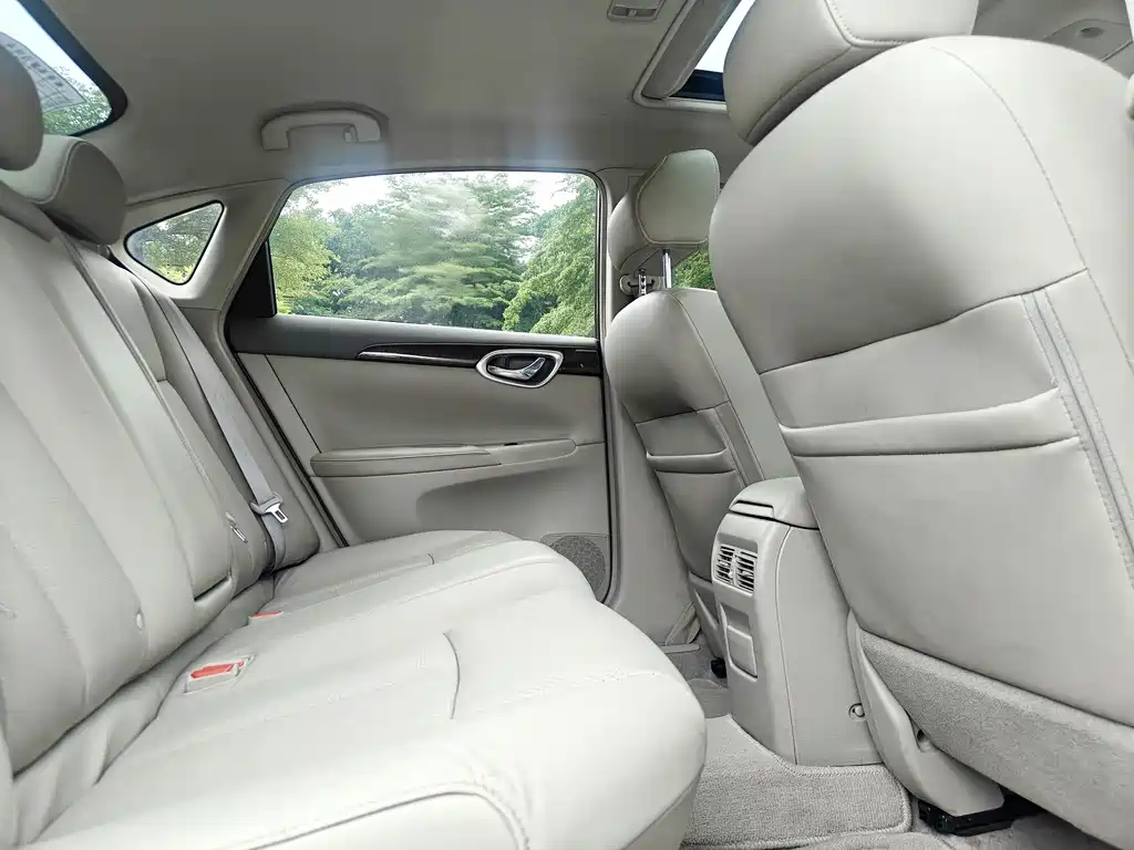 Nissan Sylphy 2013 — фото 15