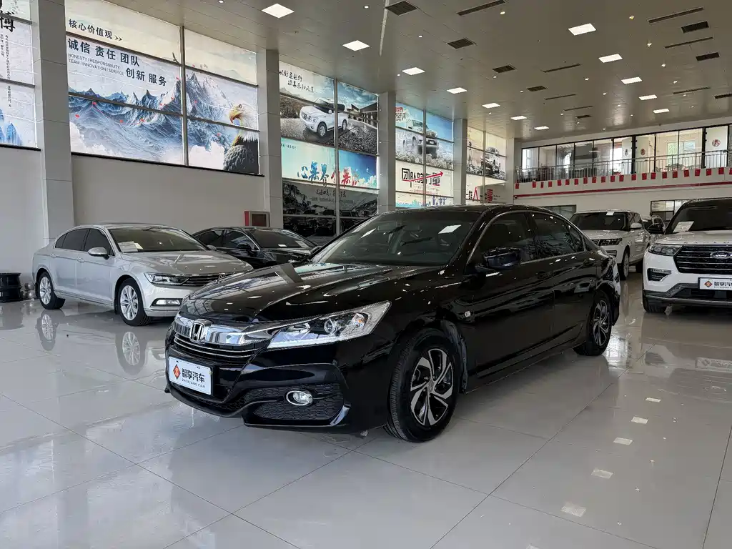 Honda Accord 2017 — фото 3