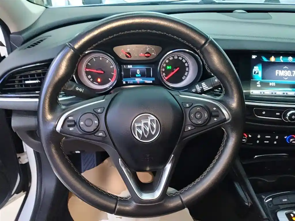 Buick Regal 2020 — фото 11