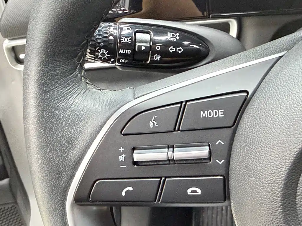 Hyundai Elantra 2022 — фото 12