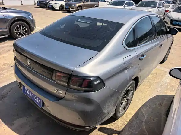 Peugeot 308 2016