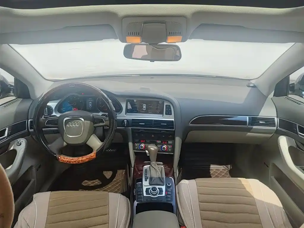 Audi A6L 2010