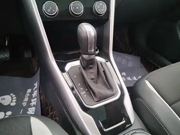 Volkswagen T-Roc 2020