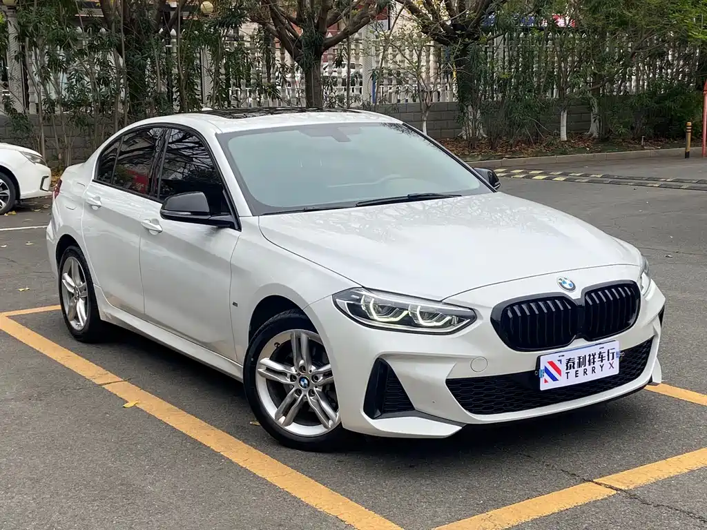 BMW 1 Series 2023