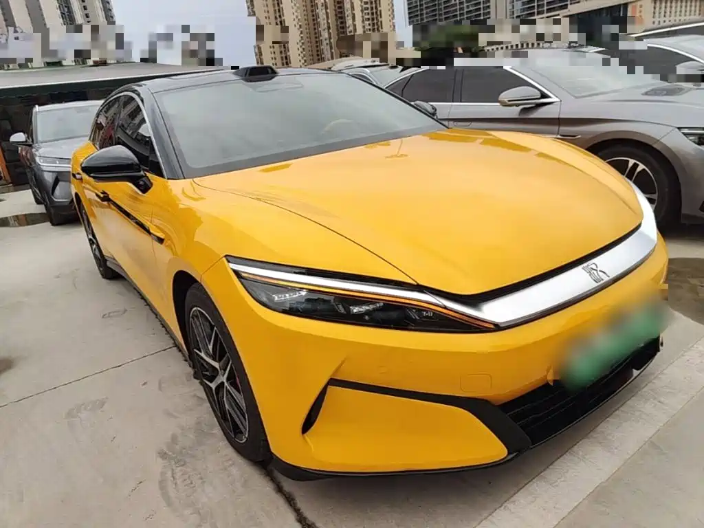 BYD Han L 2025