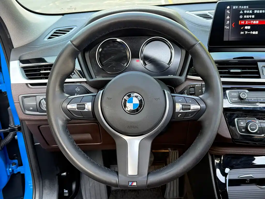 BMW X2 2021 — фото 10