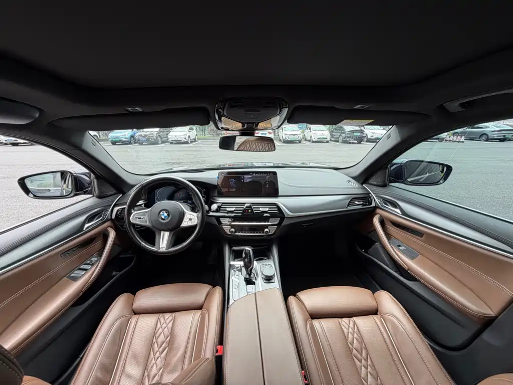 BMW 5 Series New Energy 2022 — фото 8