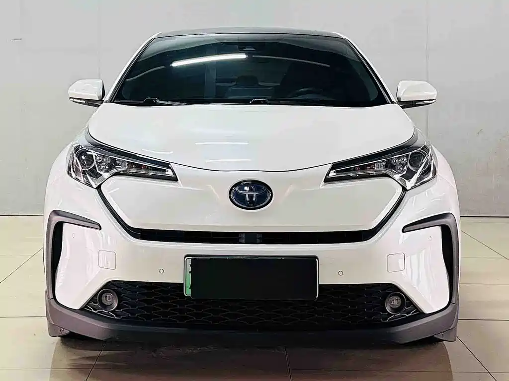 Toyota C-HR EV 2021 — фото 2