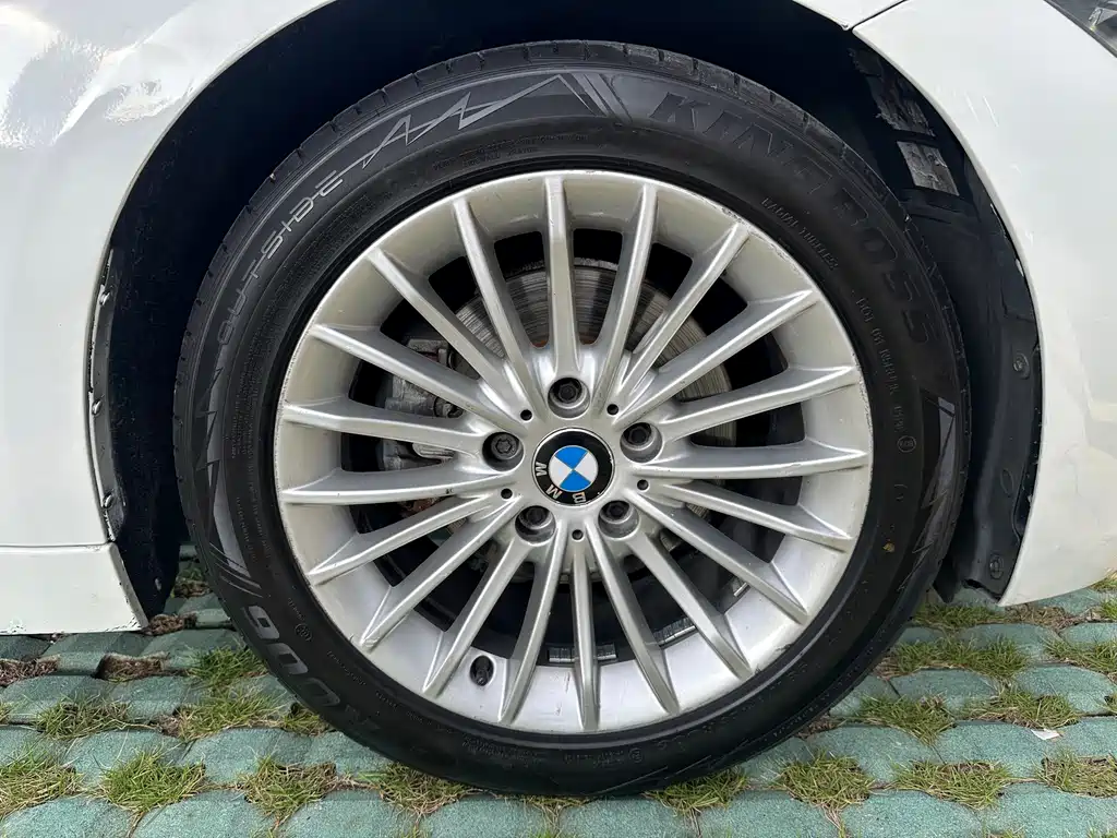 BMW 3 Series 2014 — фото 16